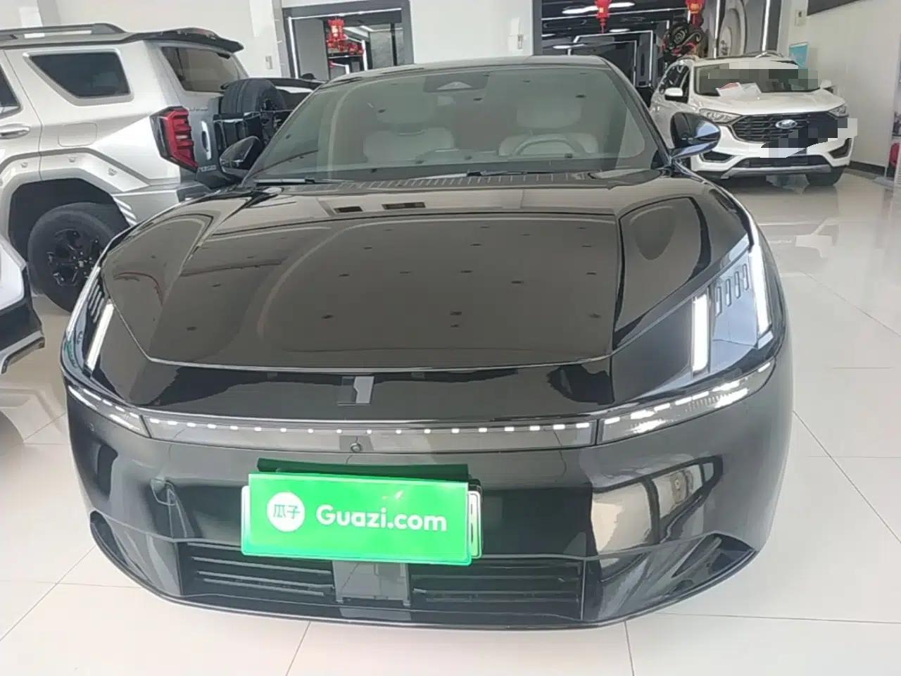 Lynk & Co Z10 2025 95 kWh 766 km Range Rear-Wheel Drive Max — миниатюра 2