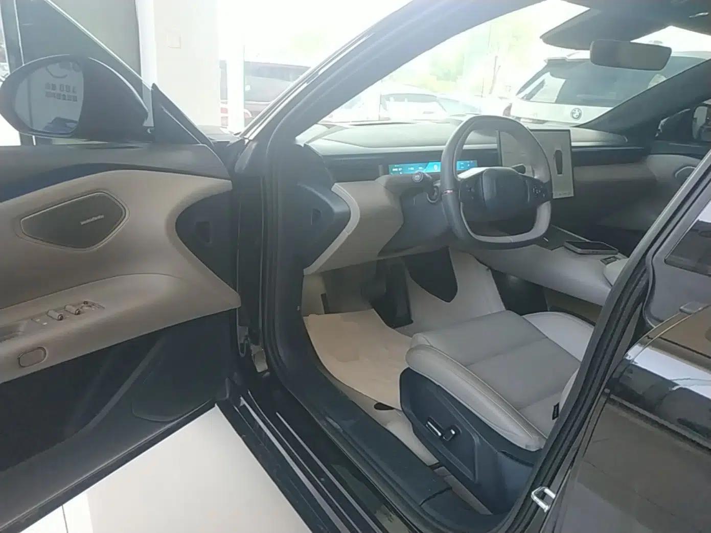 Lynk & Co Z10 2025 95 kWh 766 km Range Rear-Wheel Drive Max — миниатюра 18
