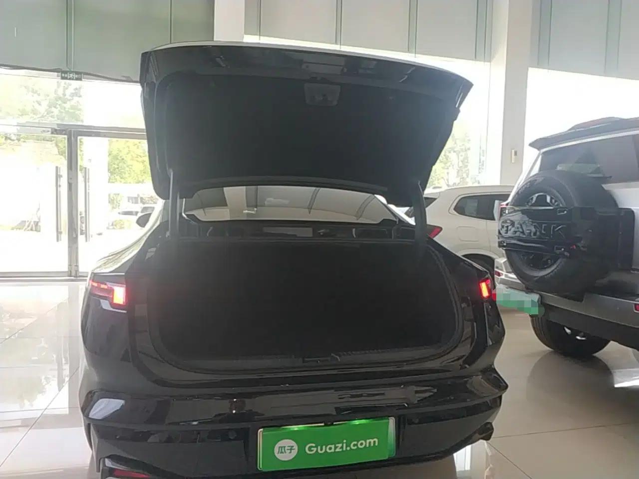 Lynk & Co Z10 2025 95 kWh 766 km Range Rear-Wheel Drive Max — миниатюра 22
