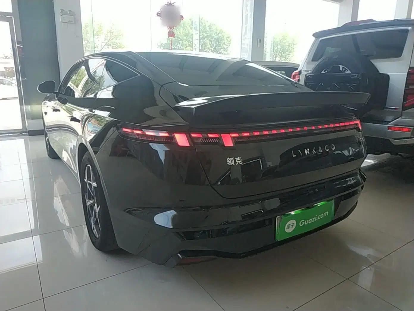 Lynk & Co Z10 2025 95 kWh 766 km Range Rear-Wheel Drive Max — миниатюра 4
