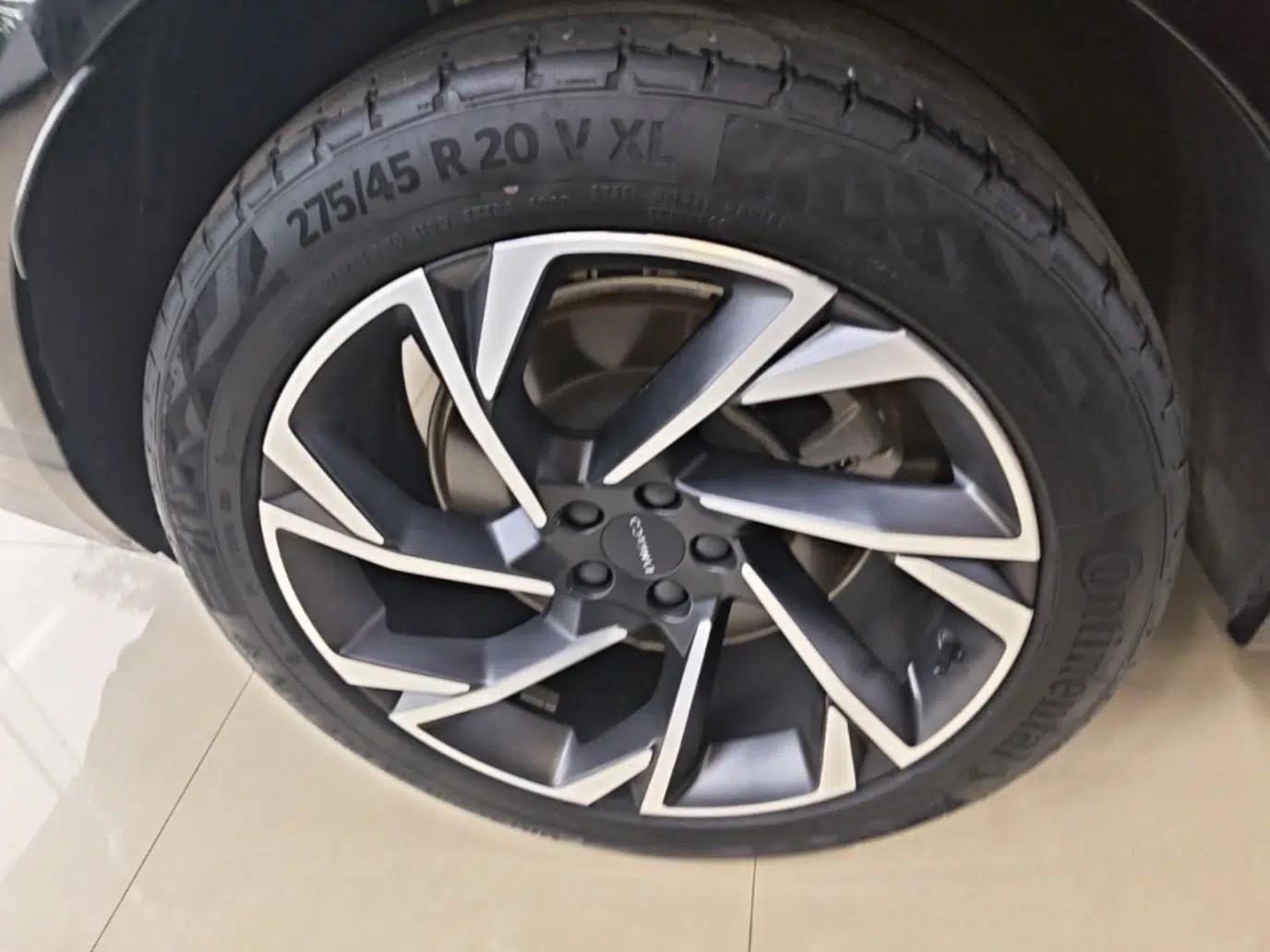 Lynk & Co 09 EM-P 2021 2.0T PHEV Halo Six-Seater — миниатюра 16