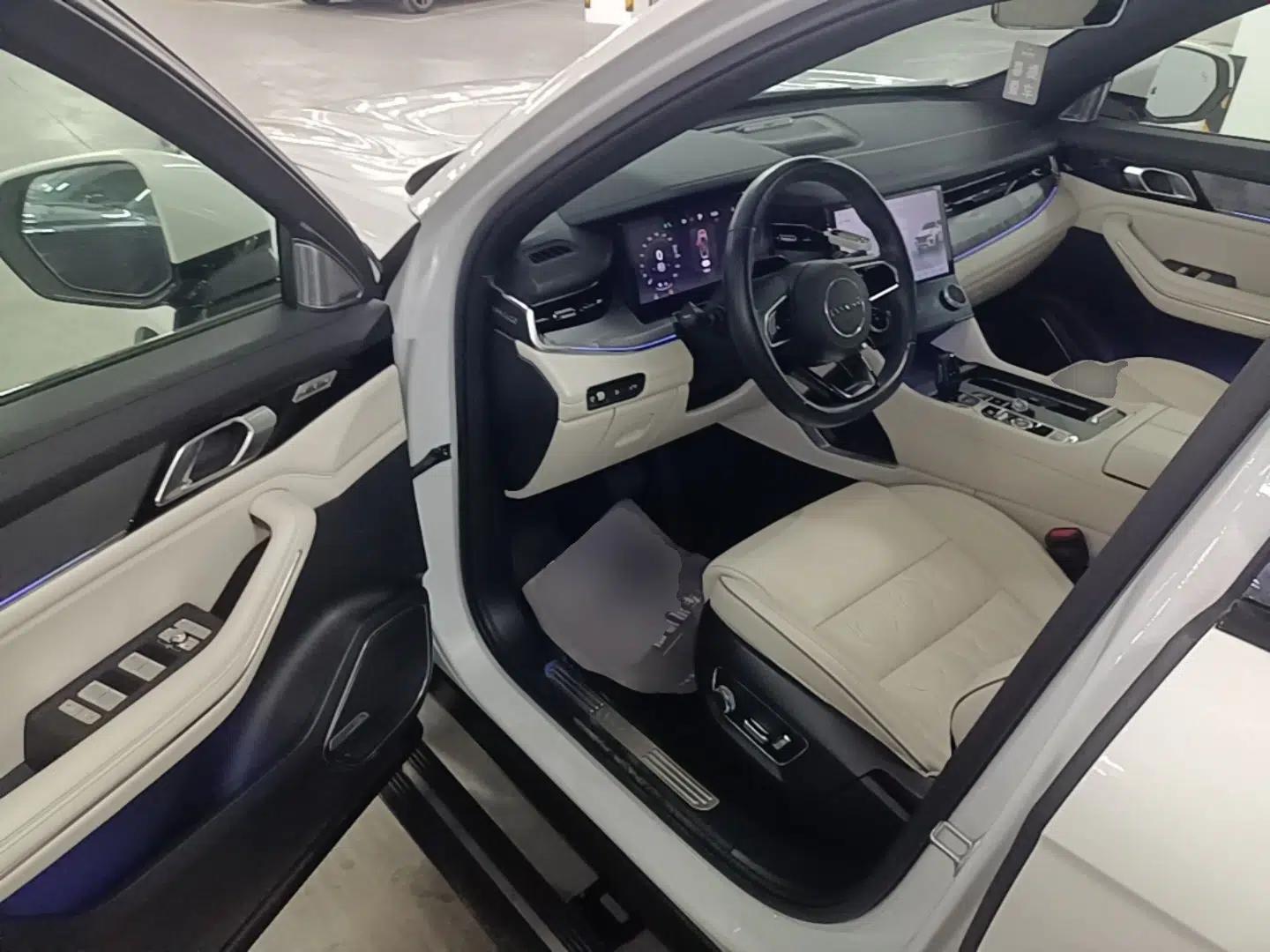 Lynk & Co 09 EM-P 2021 2.0T PHEV Ultra Six-Seater — миниатюра 18