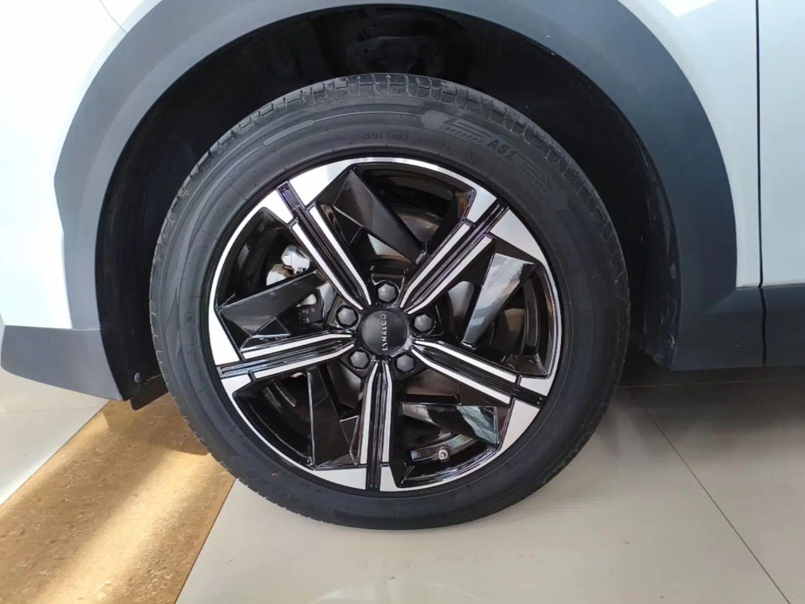Lynk & Co 06 EM-P 2023 EM-P 126 Long-Range Halo — миниатюра 10
