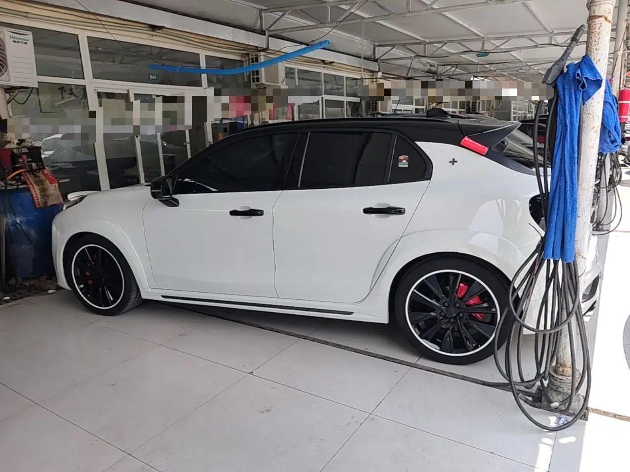 Lynk & Co 02 Hatchback 2022 2.0TD Pro — миниатюра 13