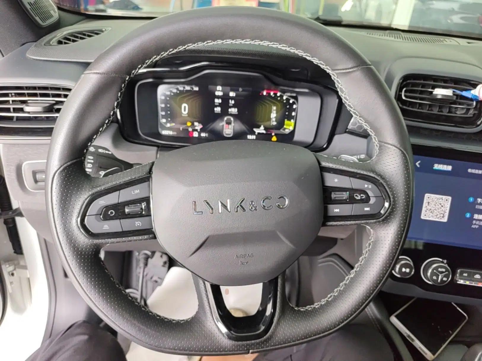 Lynk & Co 02 Hatchback 2022 2.0TD Pro — миниатюра 18