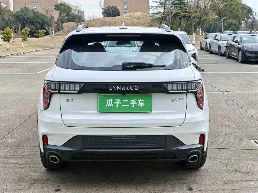 Lynk & Co 01 EM-P 2022 1.5TD PHEV Plus — миниатюра 5