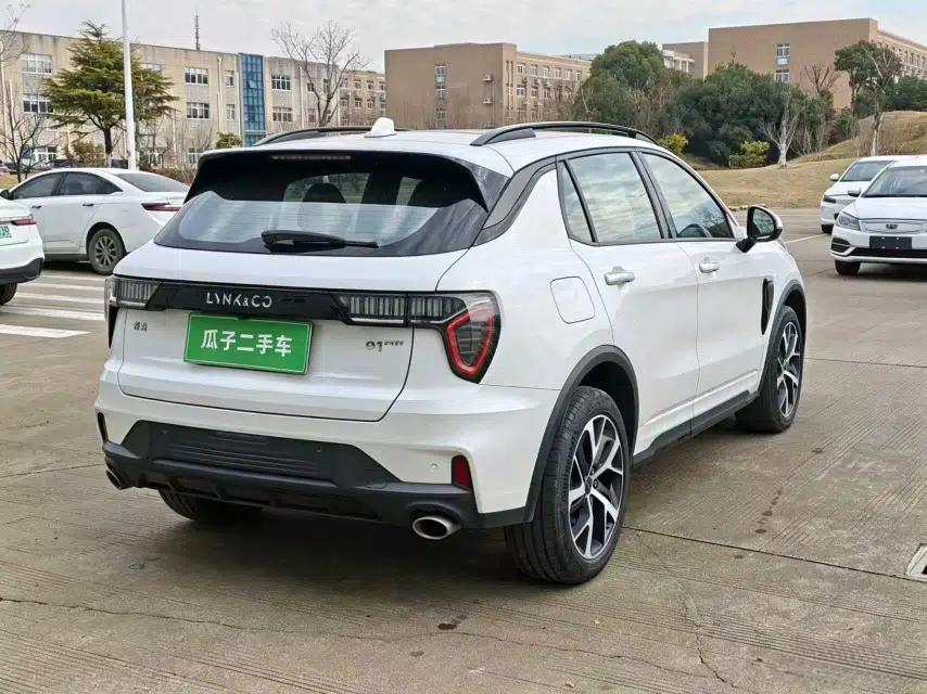 Lynk & Co 01 EM-P 2022 1.5TD PHEV Plus — миниатюра 6