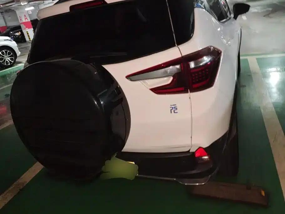 Yuan New Energy 2018 EV360 Smart Connected Cool Edition — миниатюра 4