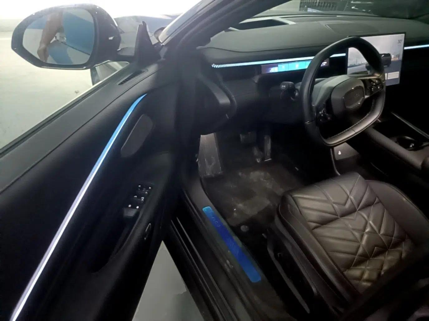 Lynk & Co 10 EM-P 2025 Model 120 Four-Wheel Drive Ultra — миниатюра 18