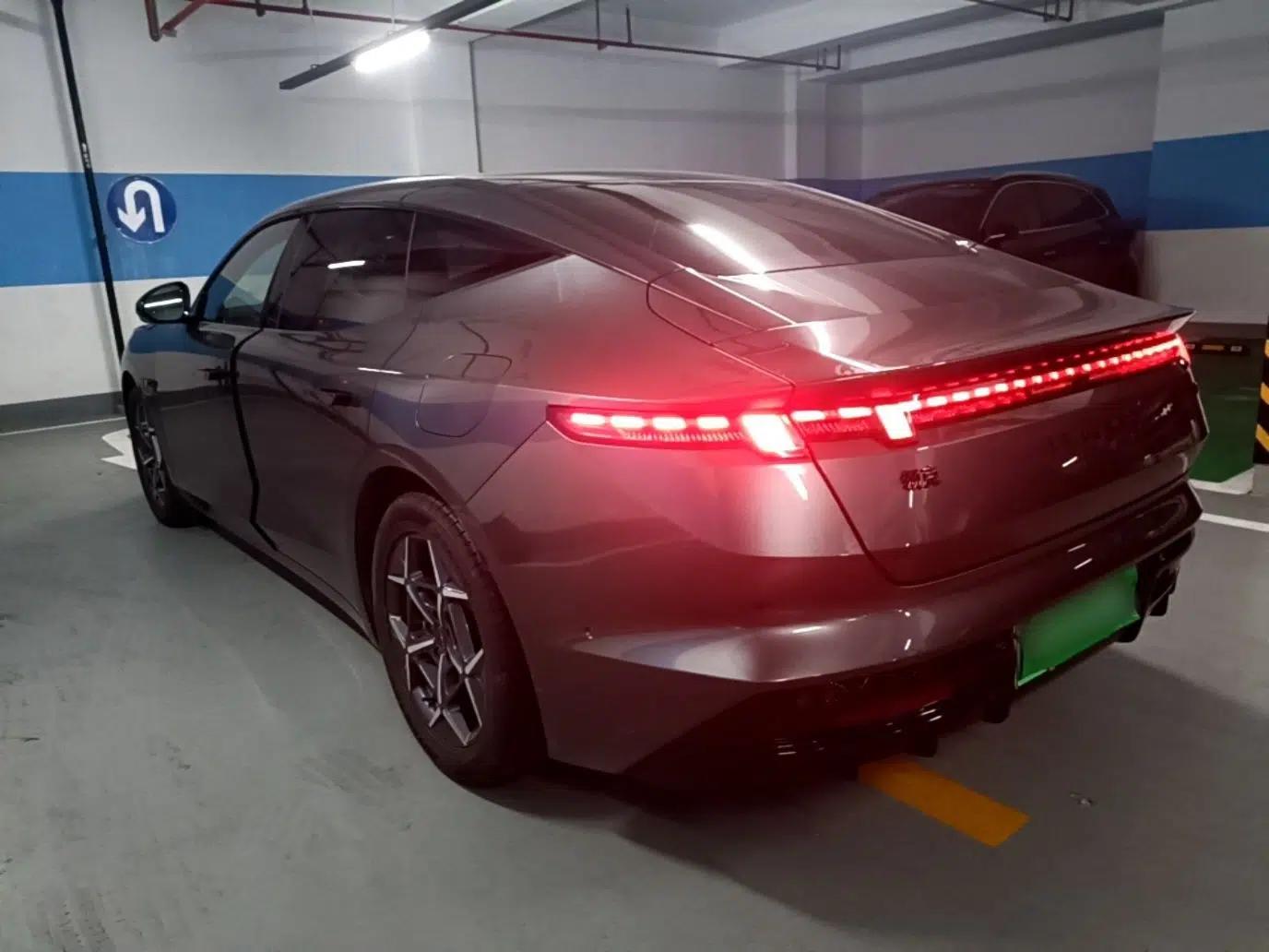 Lynk & Co 10 EM-P 2025 Model 120 Four-Wheel Drive Ultra — миниатюра 4