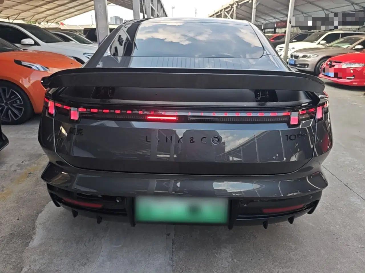 Lynk & Co 10 EM-P 2025 Facelifted Model 240 All-Wheel Drive Ultra — миниатюра 5