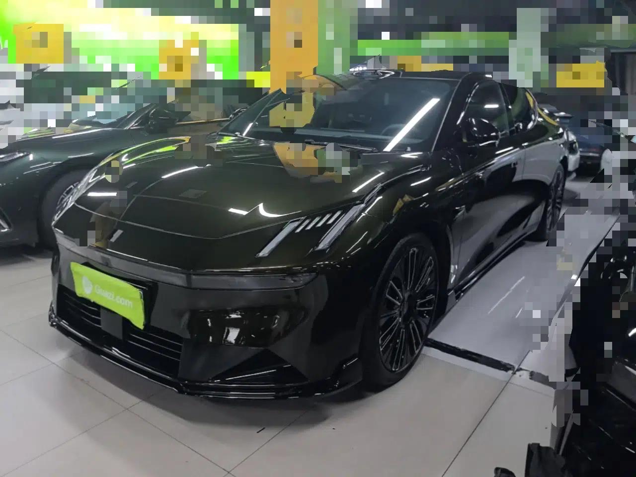 Lynk & Co 10 EM-P 2025 Model 240 All-Wheel Drive Ultra—Sport Edition — миниатюра 1