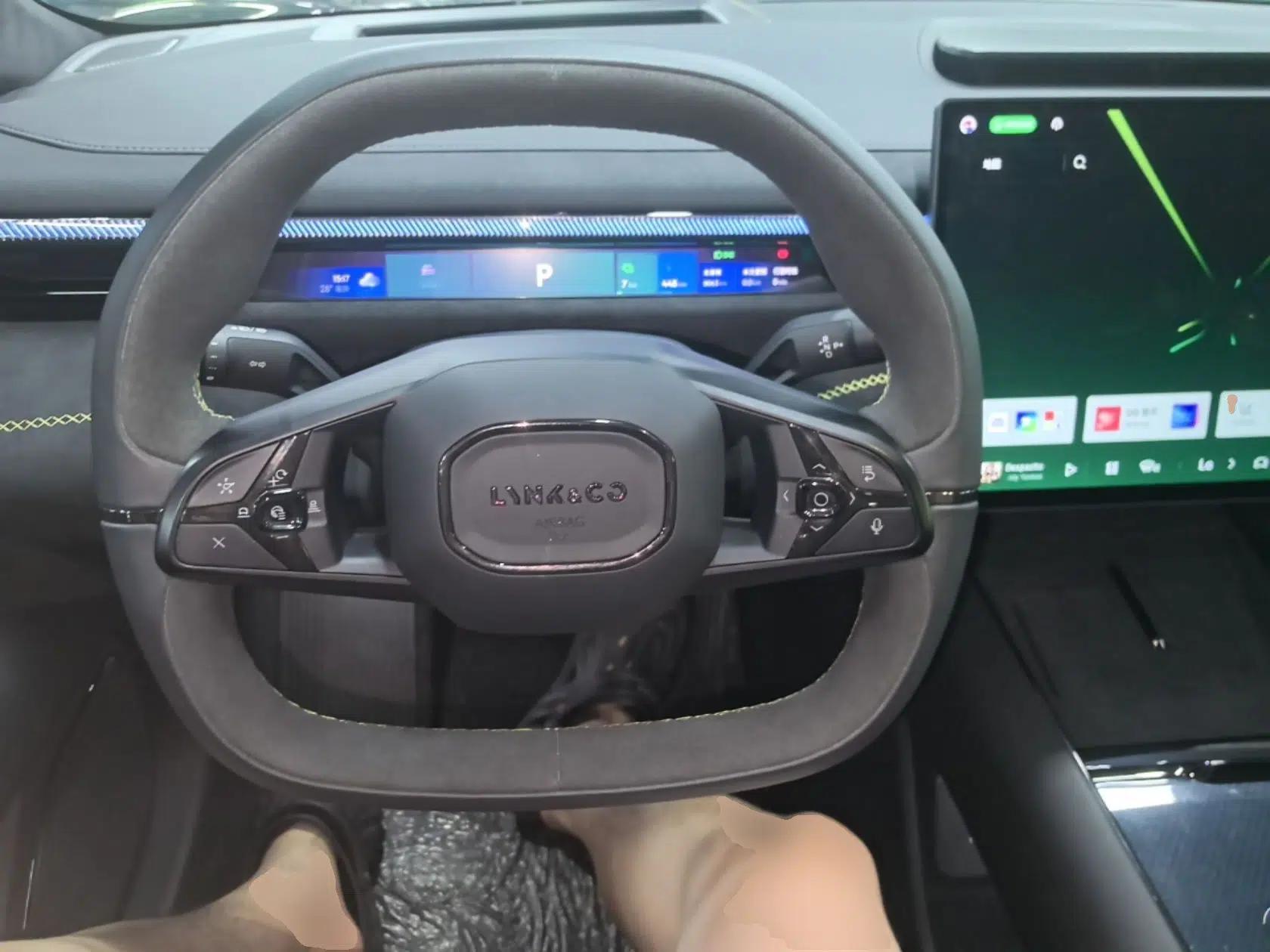 Lynk & Co 10 EM-P 2025 Model 240 All-Wheel Drive Ultra—Sport Edition — миниатюра 13
