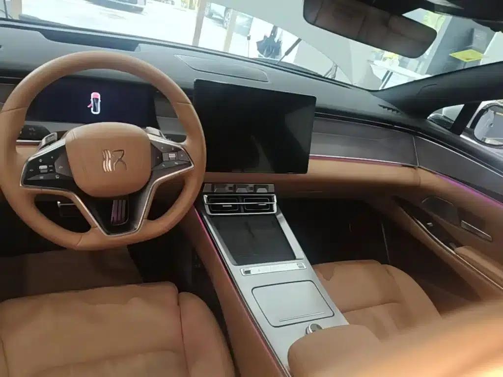 Han L 2025 EV All-Wheel Drive LiDAR Flagship Edition — миниатюра 10