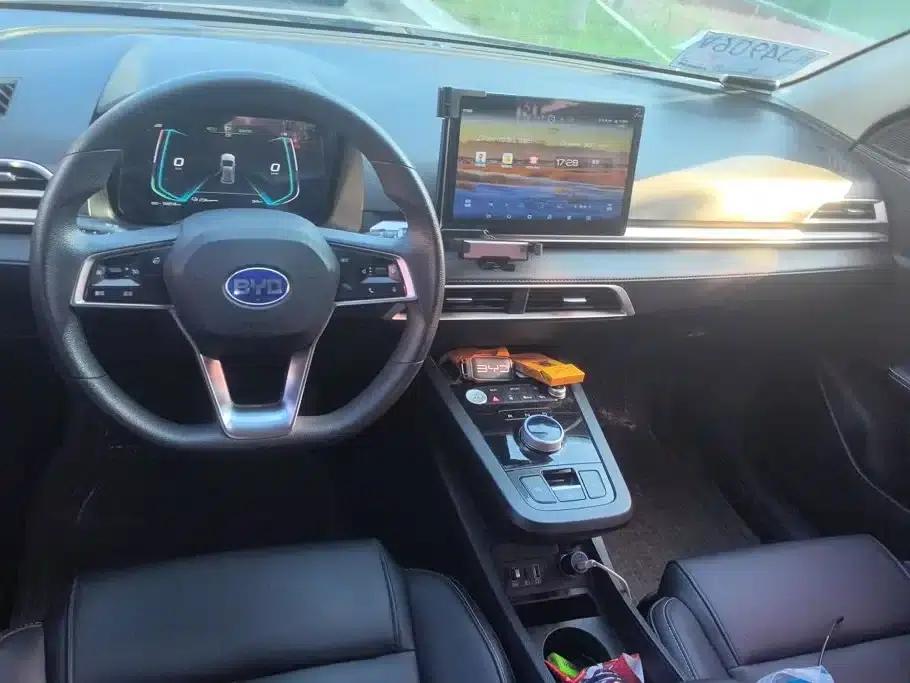 BYD e2 2019 Long Range Edition, Luxury Model — миниатюра 12