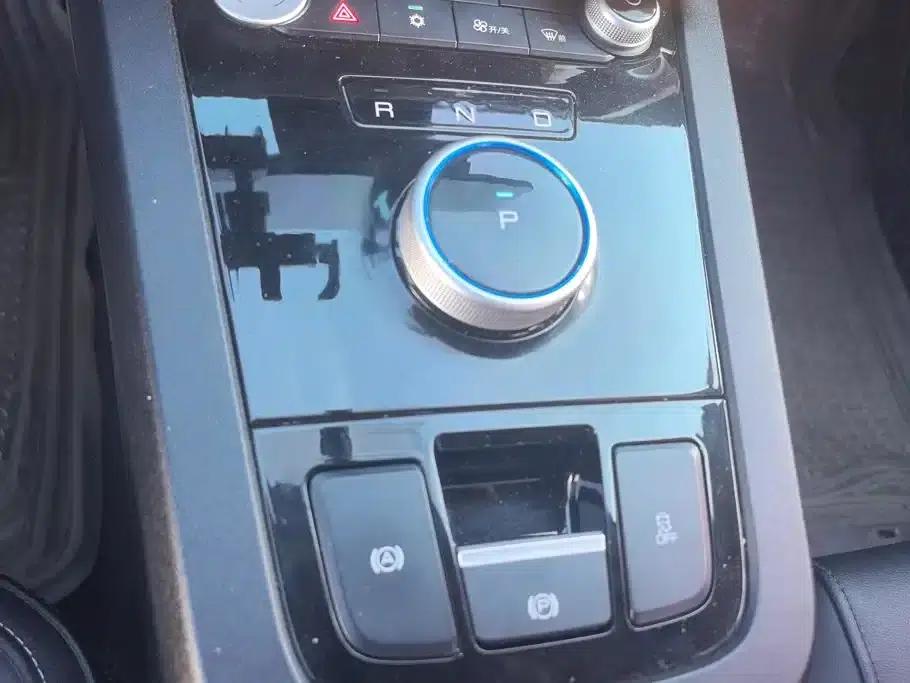 BYD e2 2019 Long Range Edition, Luxury Model — миниатюра 16