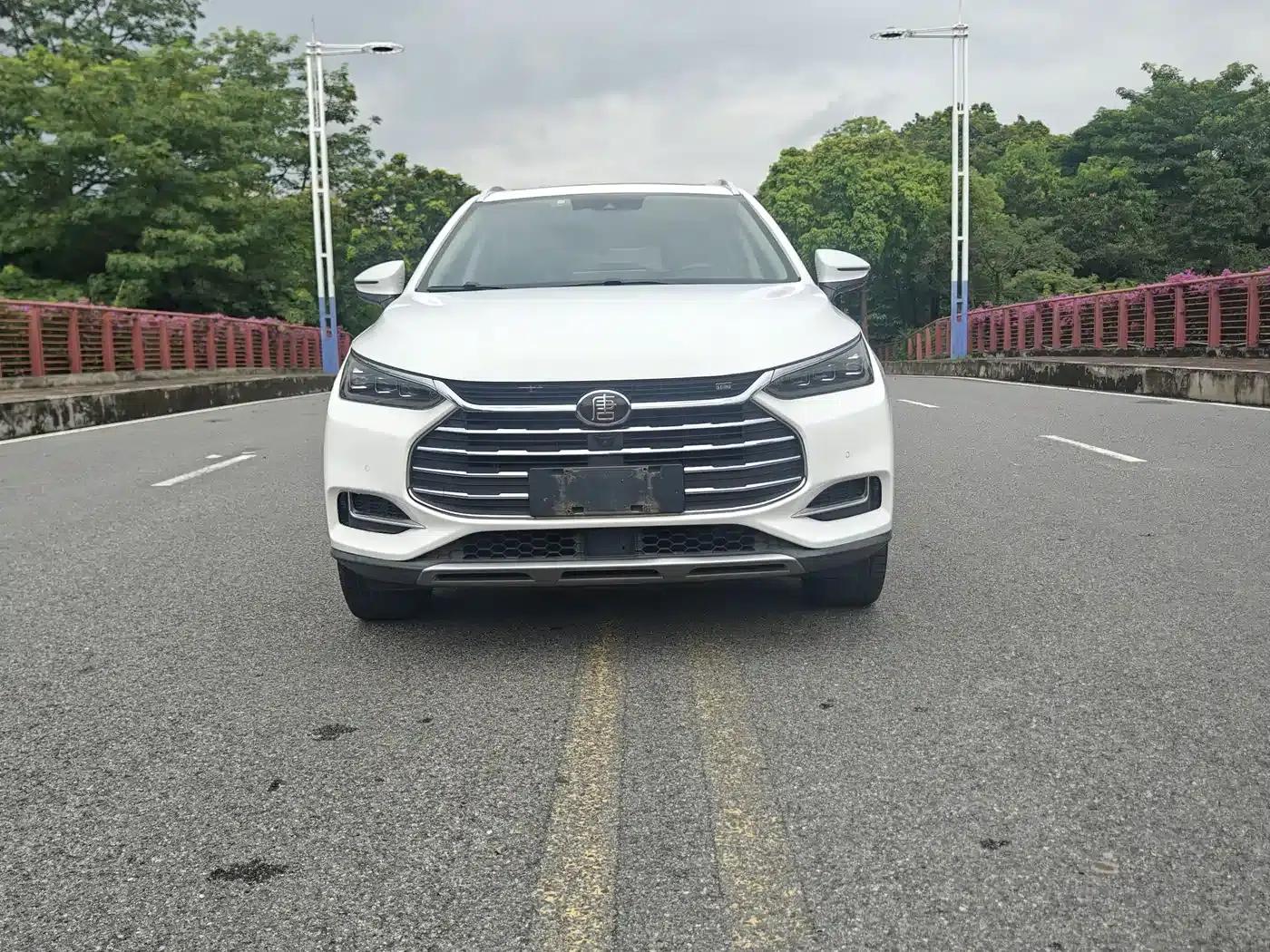 Tang 2018 2.0T Automatic Intelligent Connected Premium 7-seater National V Emission Standard — миниатюра 1