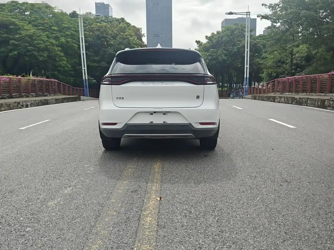 Tang 2018 2.0T Automatic Intelligent Connected Premium 7-seater National V Emission Standard — миниатюра 5