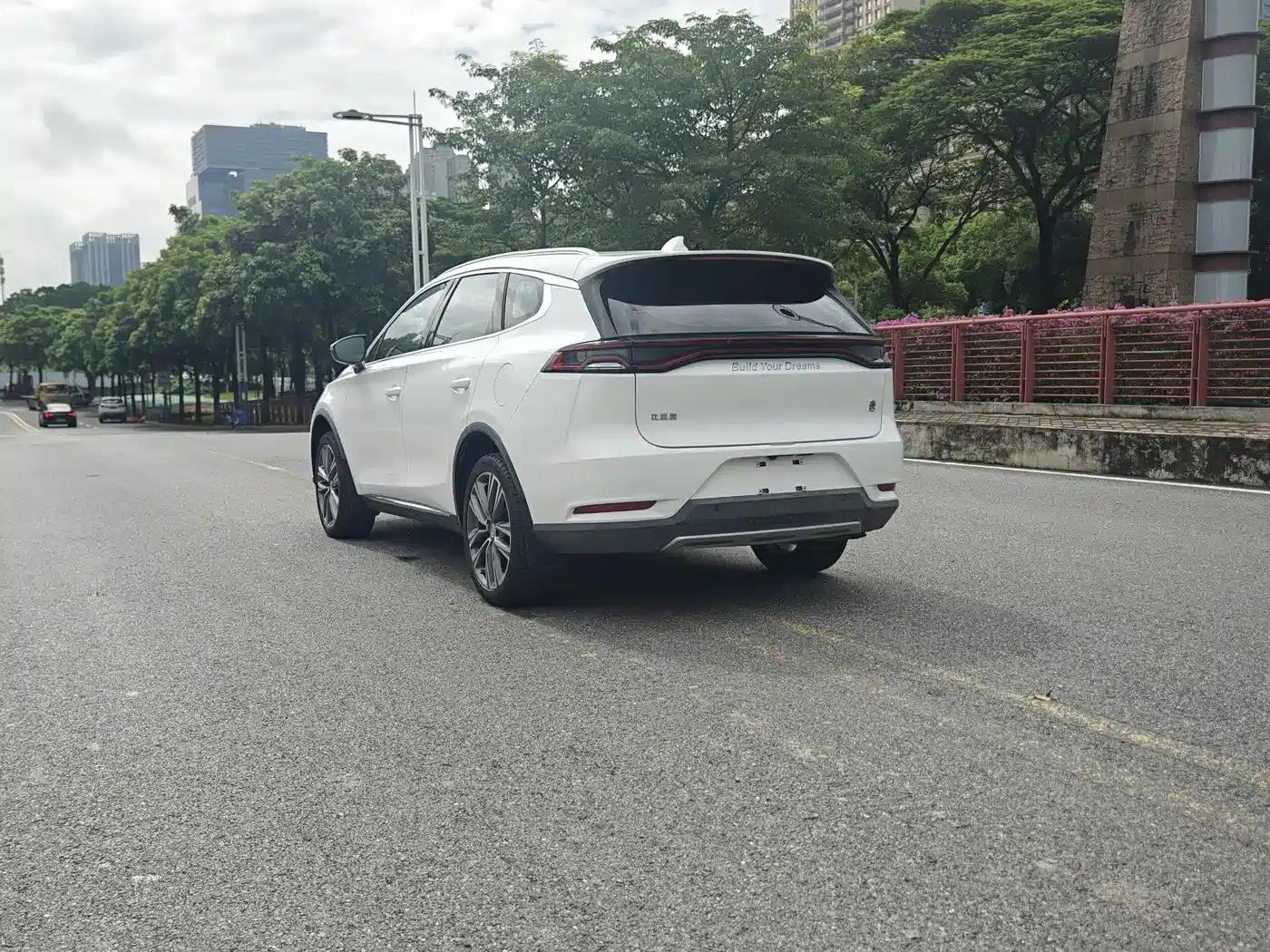 Tang 2018 2.0T Automatic Intelligent Connected Premium 7-seater National V Emission Standard — миниатюра 6