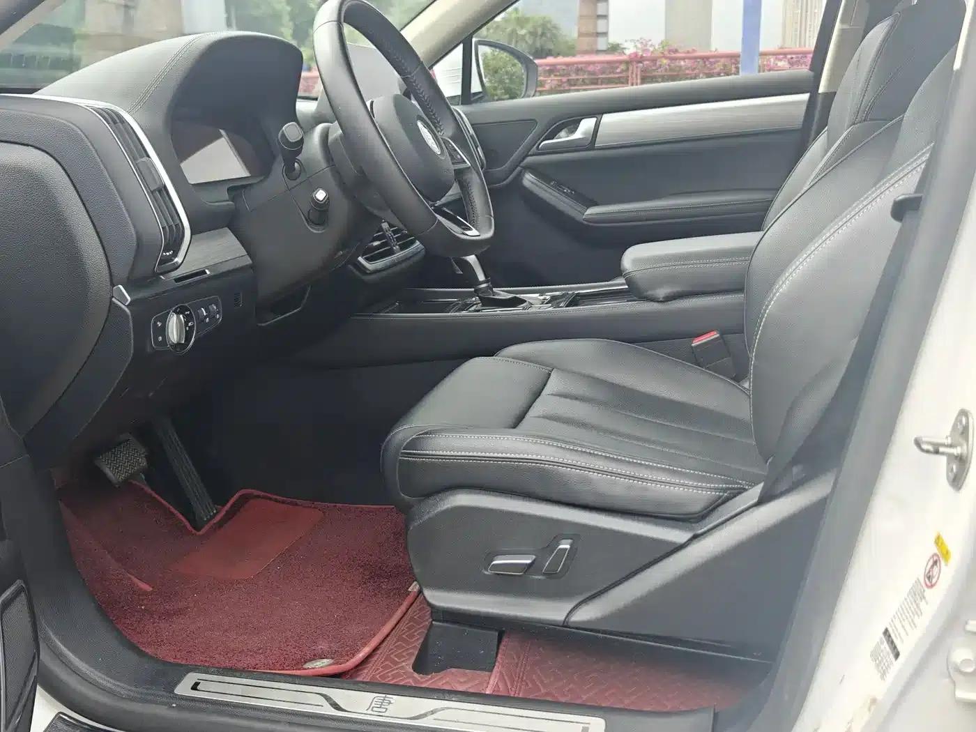Tang 2018 2.0T Automatic Intelligent Connected Premium 7-seater National V Emission Standard — миниатюра 8