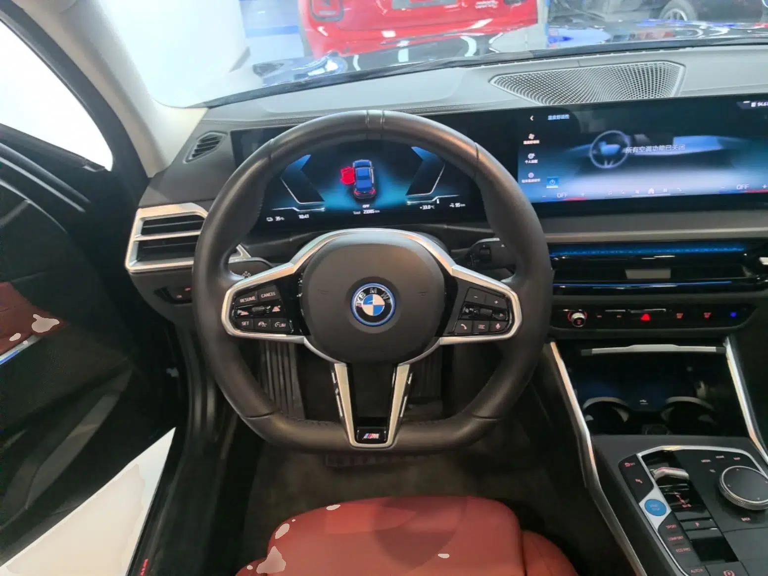 BMW i3 2025 eDrive 35 L — миниатюра 13