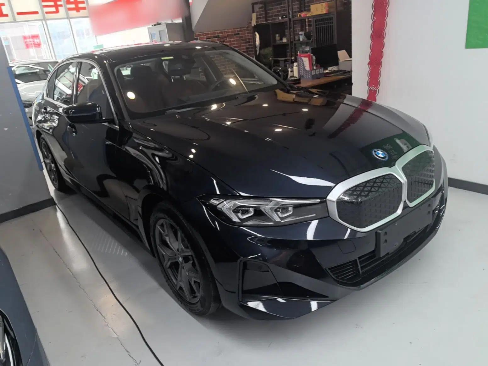 BMW i3 2025 eDrive 35 L — миниатюра 3