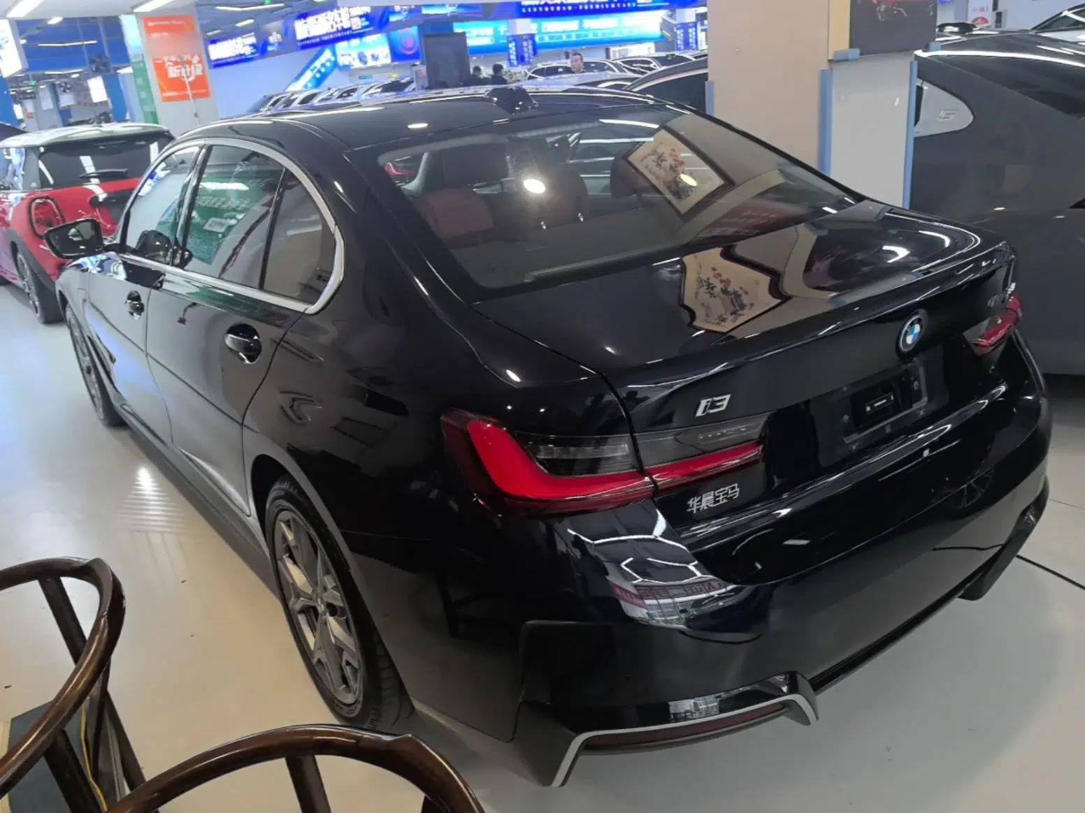 BMW i3 2025 eDrive 35 L — миниатюра 4