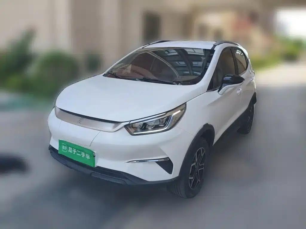 Yuan Pro 2023 320KM Luxury Edition — миниатюра 1