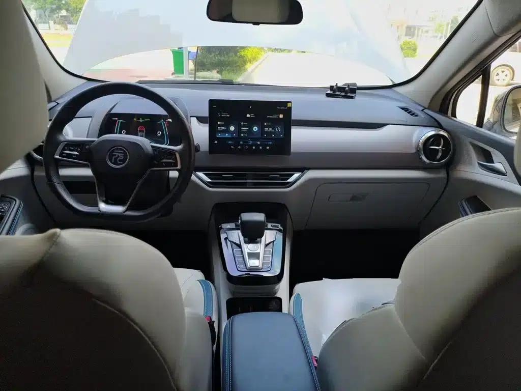 Yuan Pro 2023 320KM Luxury Edition — миниатюра 6