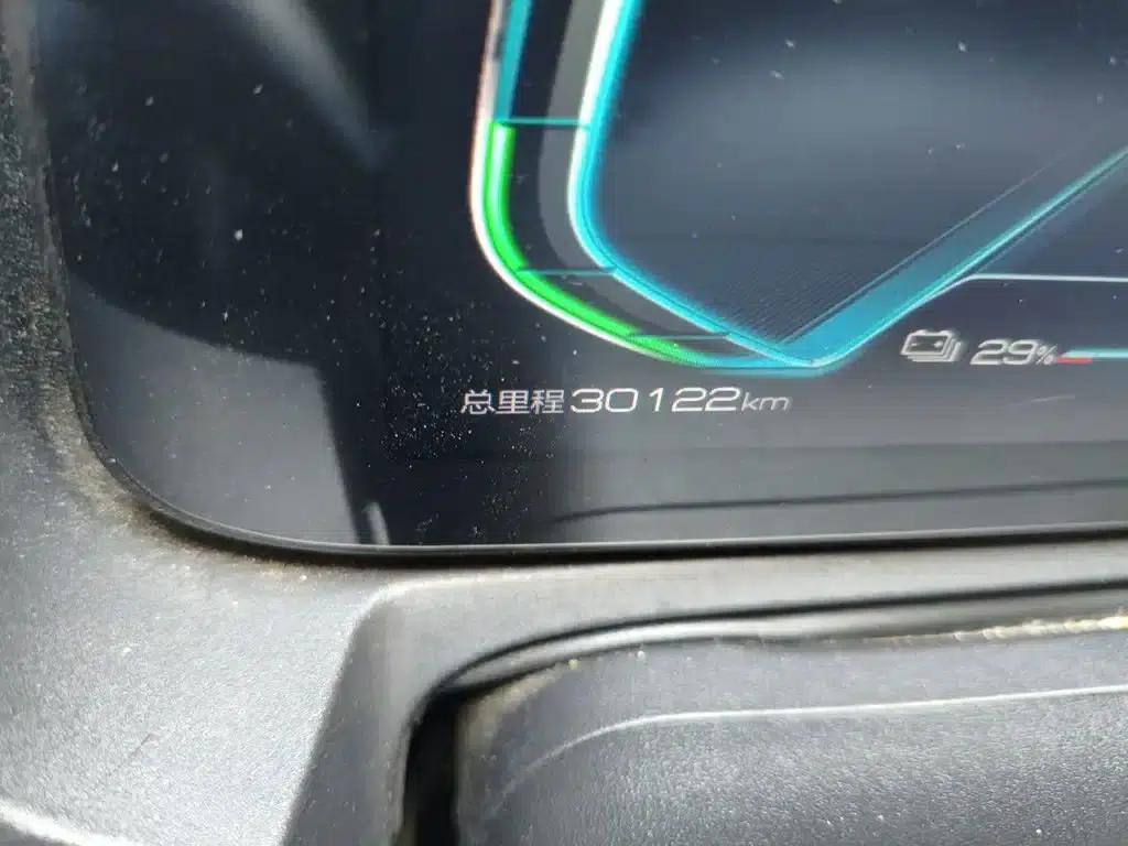 Yuan Pro 2023 320KM Luxury Edition — миниатюра 9