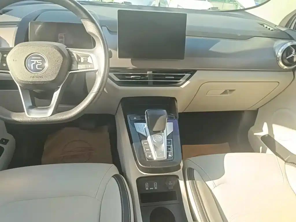 Yuan Pro 2021 401KM Premium — миниатюра 14