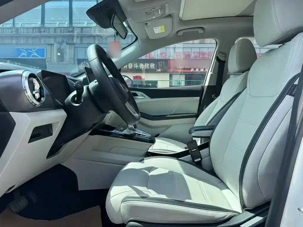 Yuan Pro 2021 401KM Premium — миниатюра 15