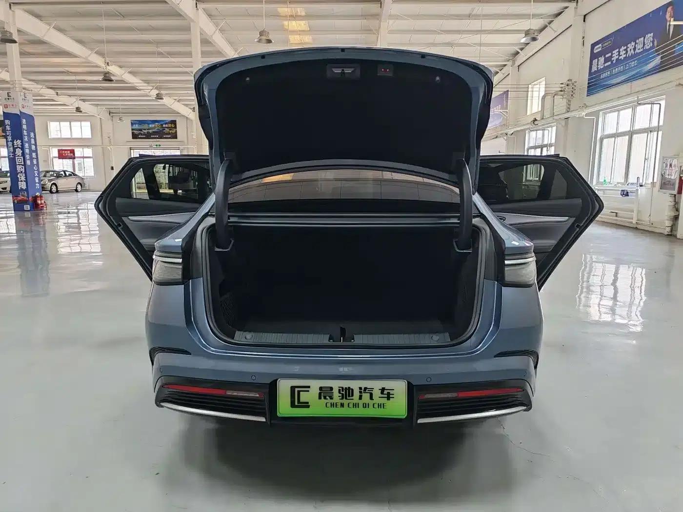 Seal 07 DM-i 2025 Model DM-i 1.5L 125km Premium — миниатюра 16