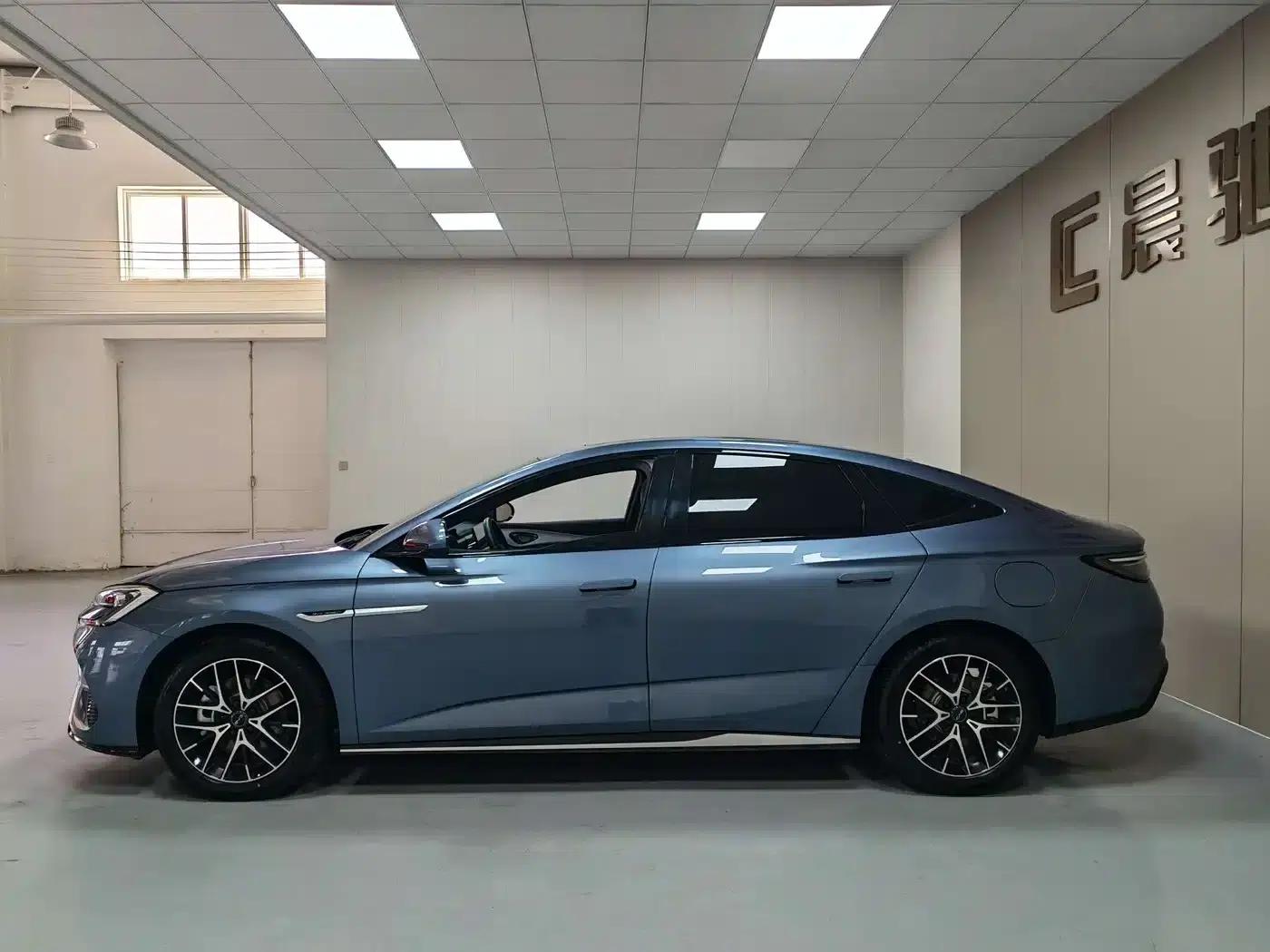 Seal 07 DM-i 2025 Model DM-i 1.5L 125km Premium — миниатюра 8