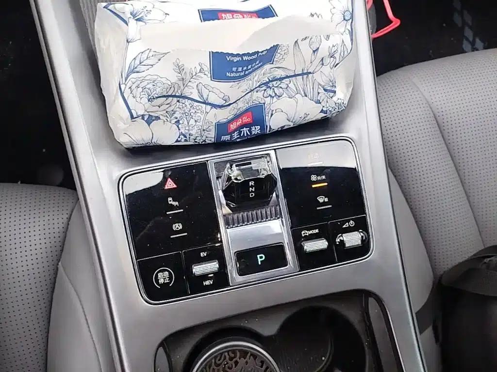 Seal 07 DM-i 2025 Model DM-i 1.5L 125km Elite — миниатюра 14