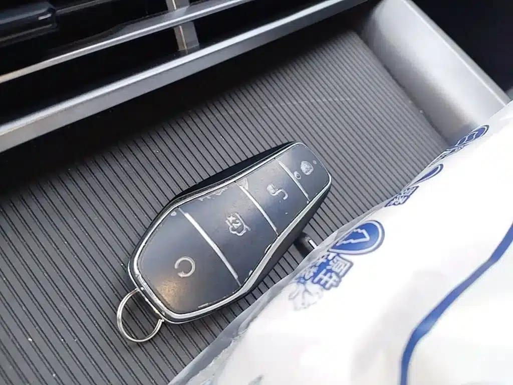 Seal 07 DM-i 2025 Model DM-i 1.5L 125km Elite — миниатюра 9