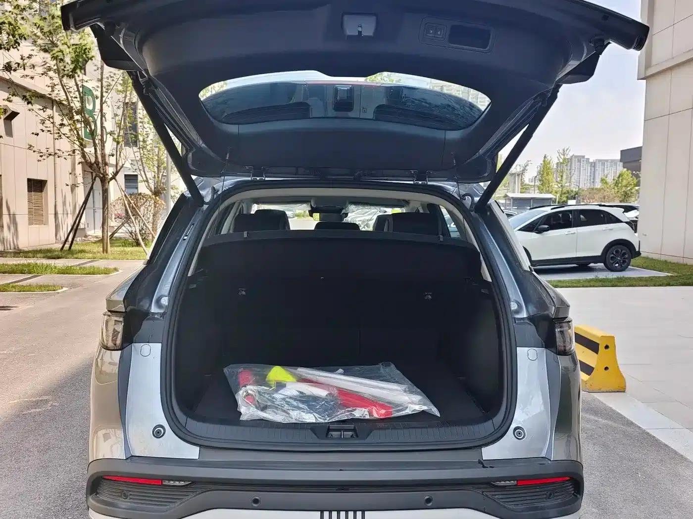Hiace 05 DM-i 2025 DM-i Smart Driving Edition 75KM Premium — миниатюра 11