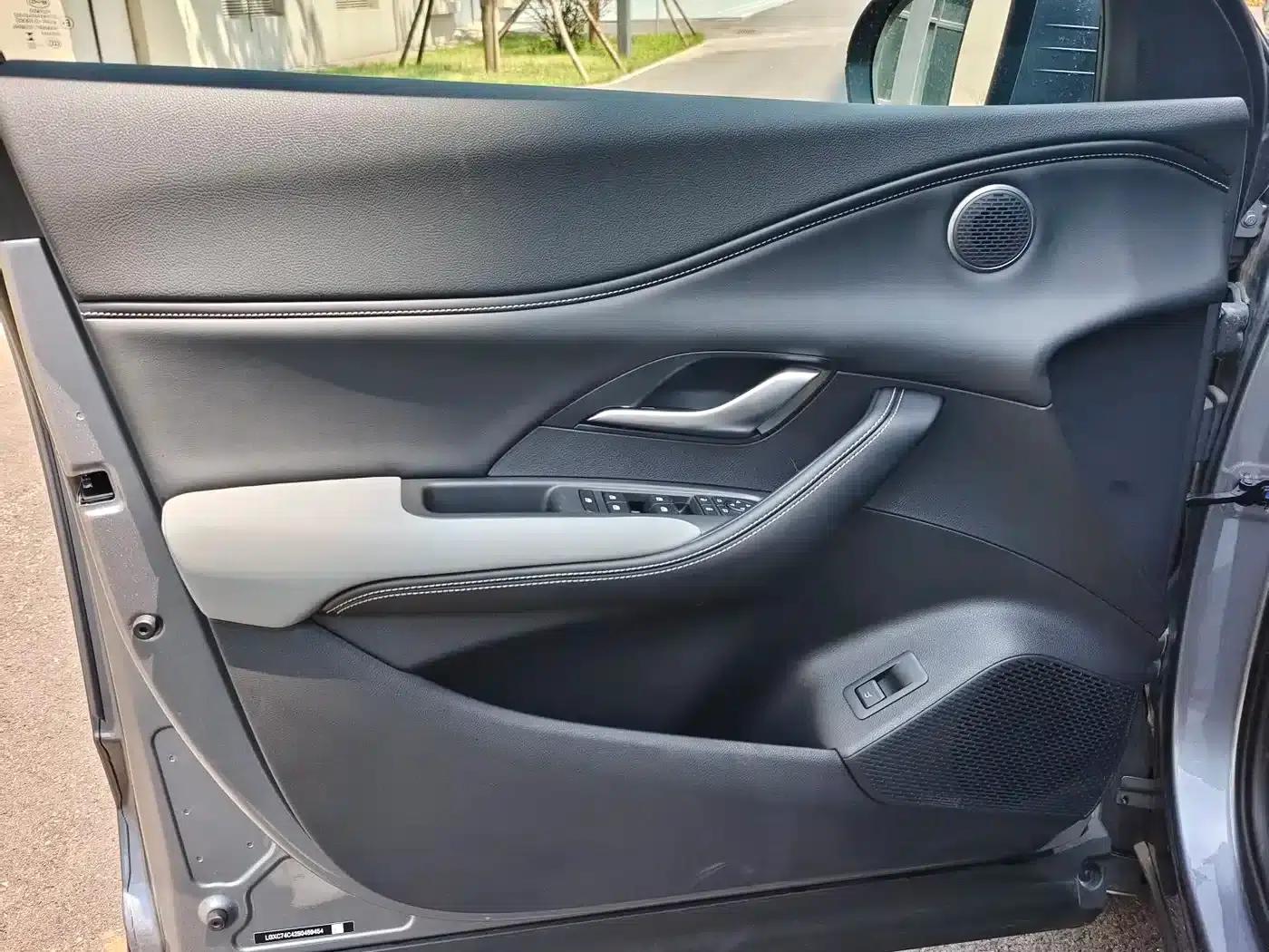 Hiace 05 DM-i 2025 DM-i Smart Driving Edition 75KM Premium — миниатюра 16