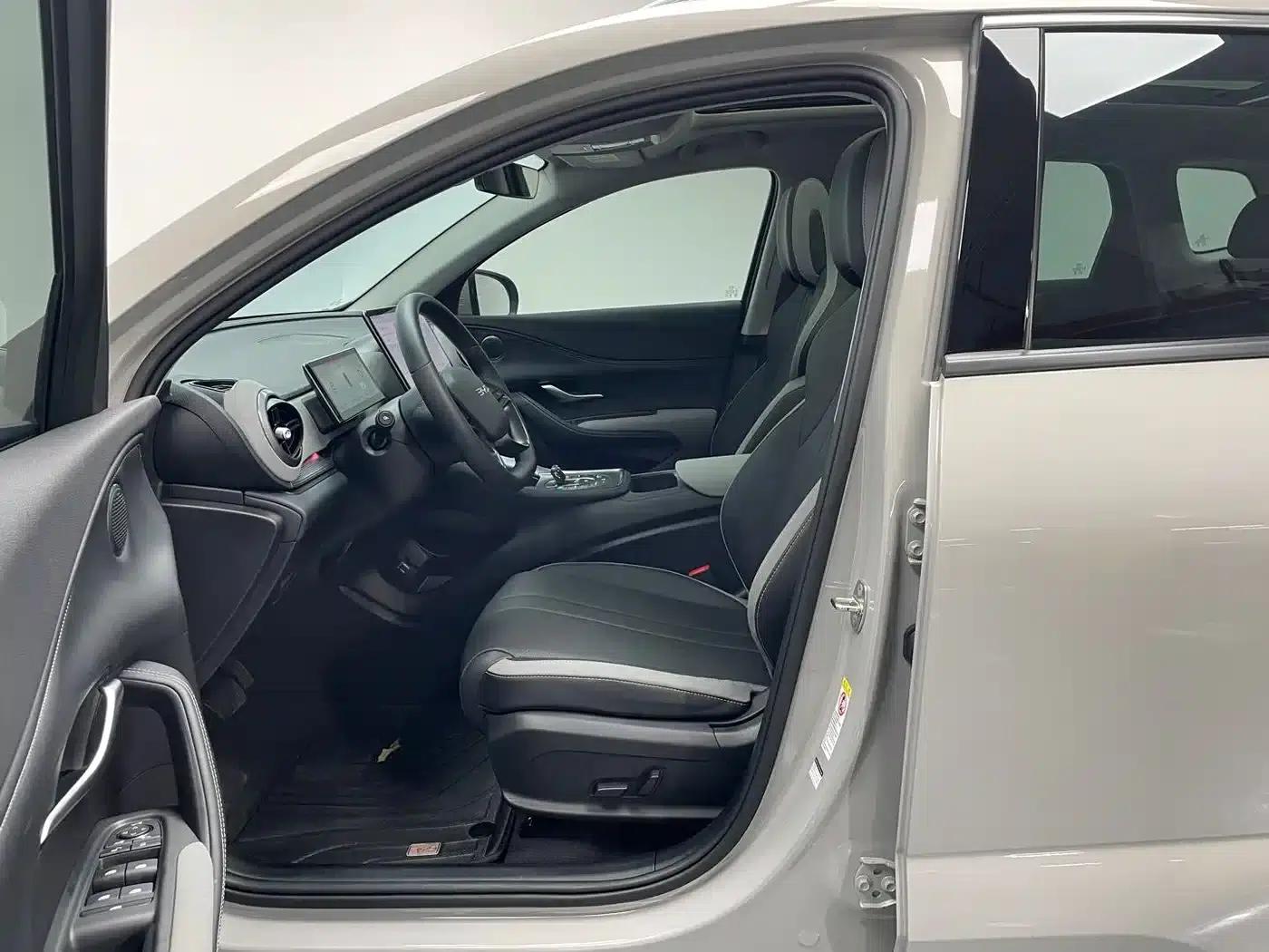 Hiace 05 DM-i 2025 Model DM-i 115KM Flagship — миниатюра 10