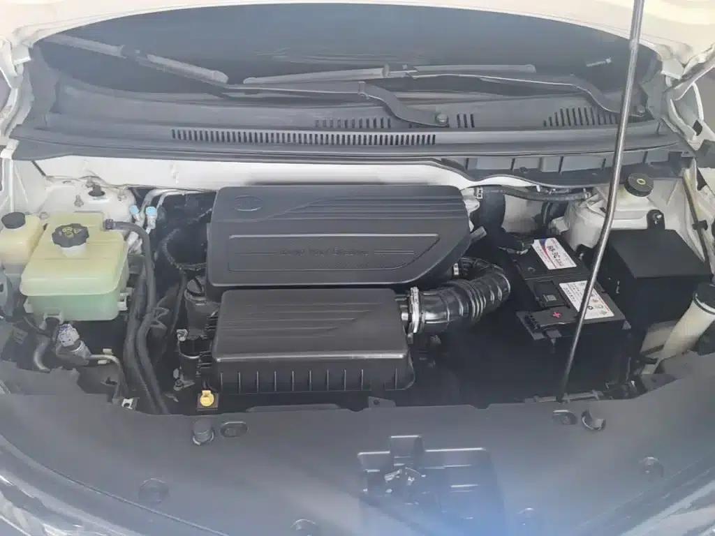 2017 Yuan 1.5L Automatic Cool and Stylish Model — миниатюра 20