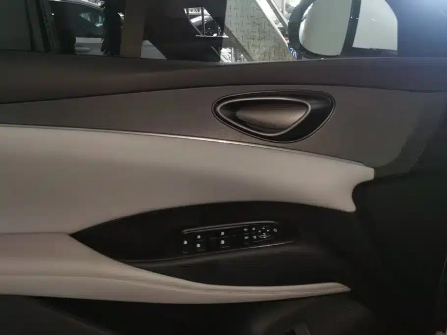 Seal 06 DM-i Touring Edition 2025 DM-i 80KM Premium — миниатюра 7