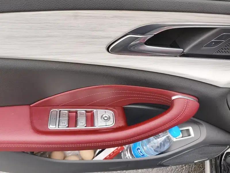 Hongqi H5 PHEV 2025 130 Super Hybrid Edition — миниатюра 15
