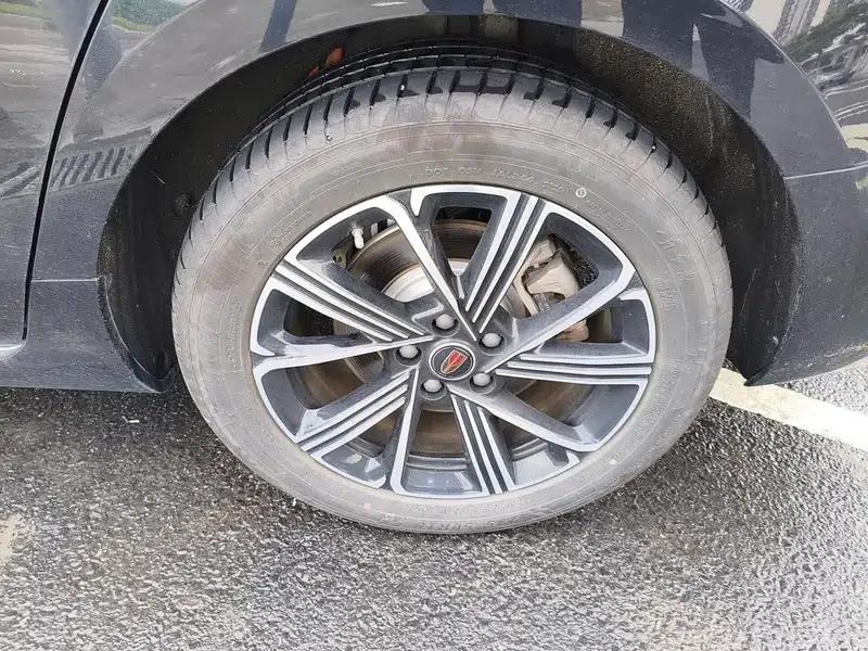 Hongqi H5 PHEV 2025 130 Super Hybrid Edition — миниатюра 20
