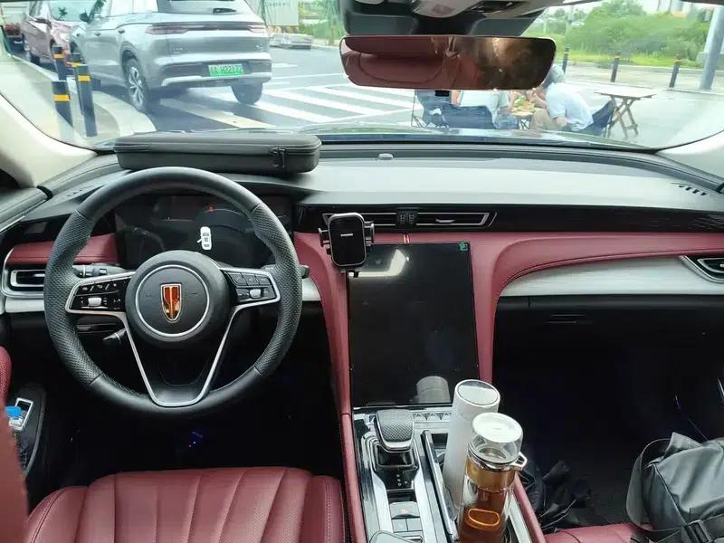Hongqi H5 PHEV 2025 130 Super Hybrid Edition — миниатюра 10