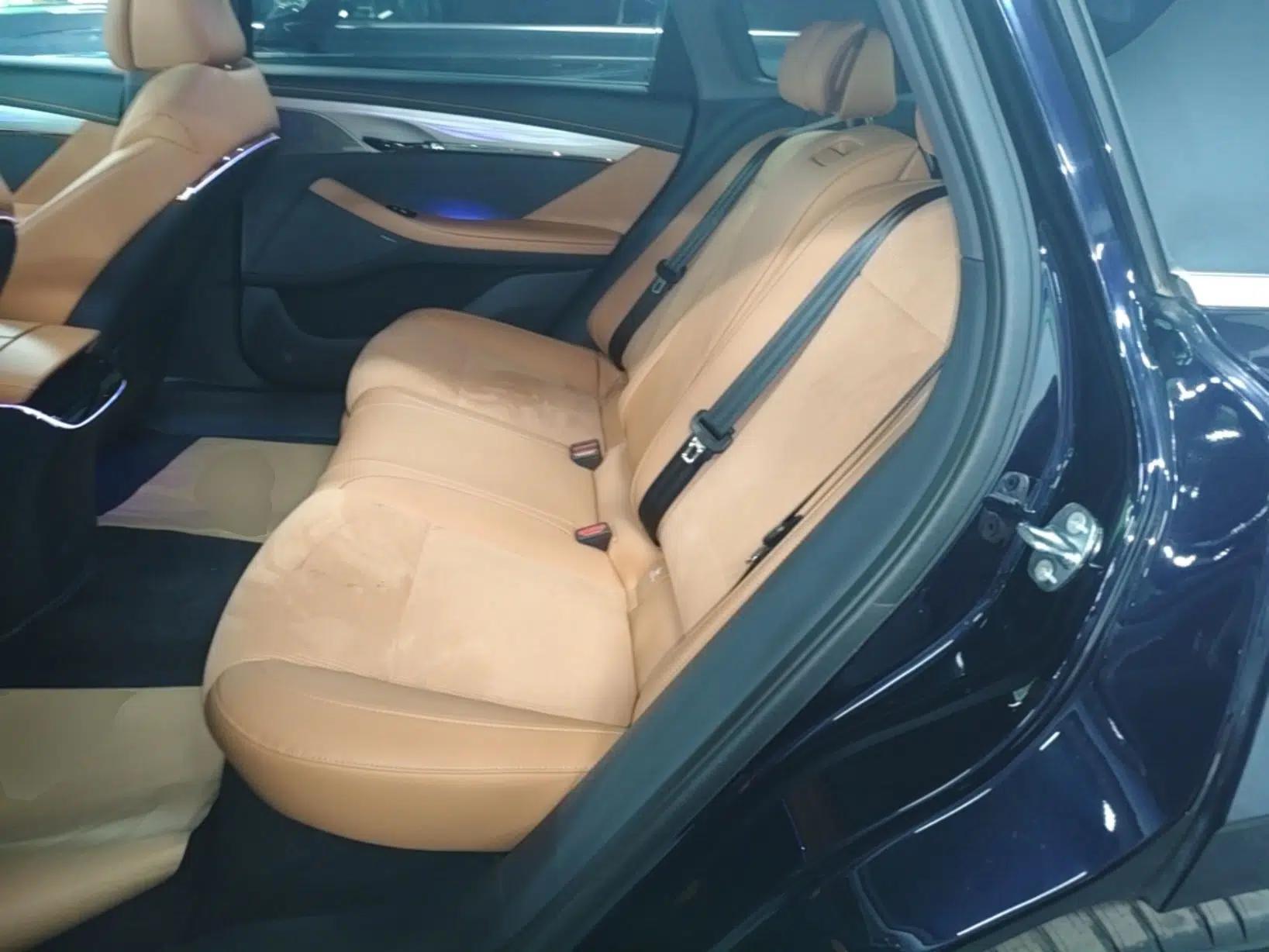 VOYAH PASSION 2024 PHEV Four-Wheel Drive Ultra-Long Range Flagship Model — миниатюра 25