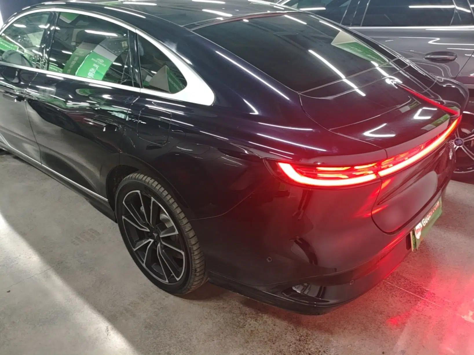 VOYAH PASSION 2024 PHEV Four-Wheel Drive Ultra-Long Range Flagship Model — миниатюра 4