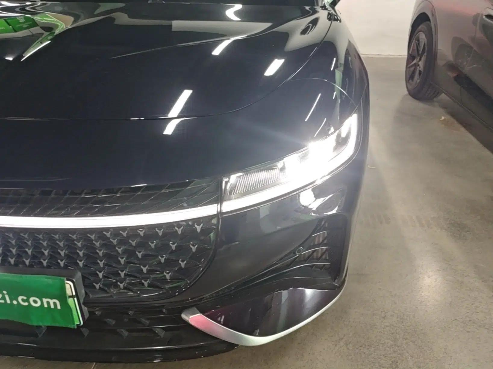 VOYAH PASSION 2024 PHEV Four-Wheel Drive Ultra-Long Range Flagship Model — миниатюра 8