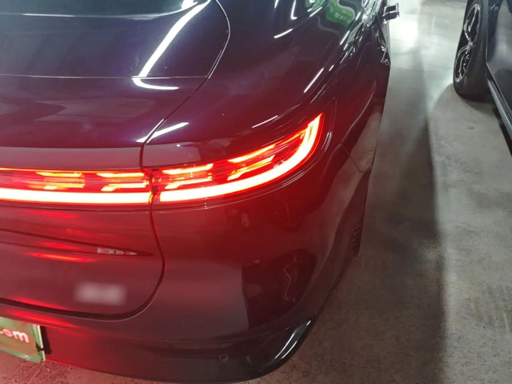 VOYAH PASSION 2024 PHEV Four-Wheel Drive Ultra-Long Range Flagship Model — миниатюра 9