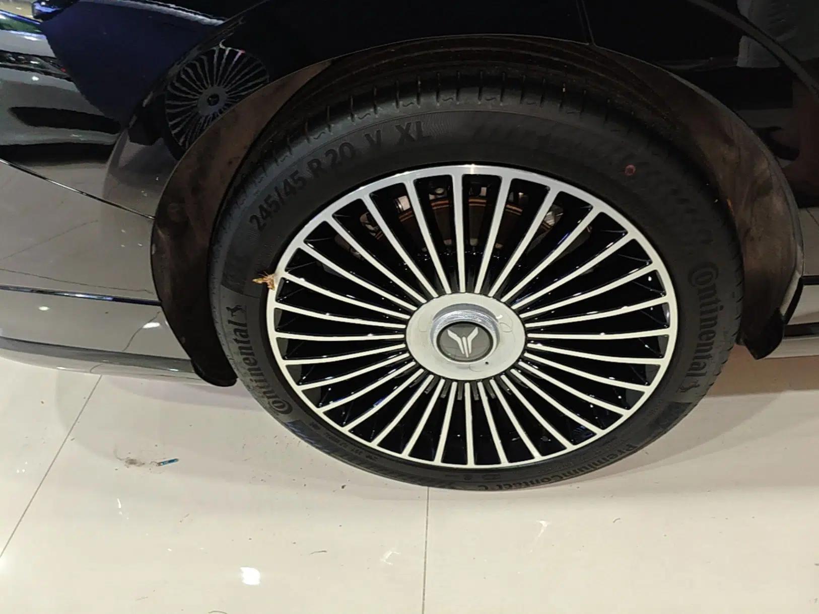 VOYAH Lantu Chiguang L 2026 Four-Wheel-Drive Ultra — миниатюра 11