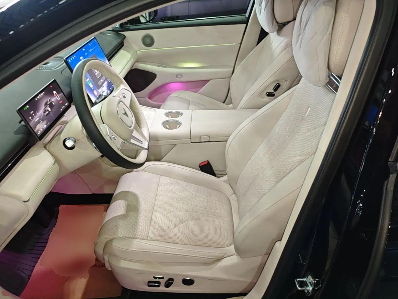 VOYAH Lantu Chiguang L 2026 Four-Wheel-Drive Ultra — миниатюра 17